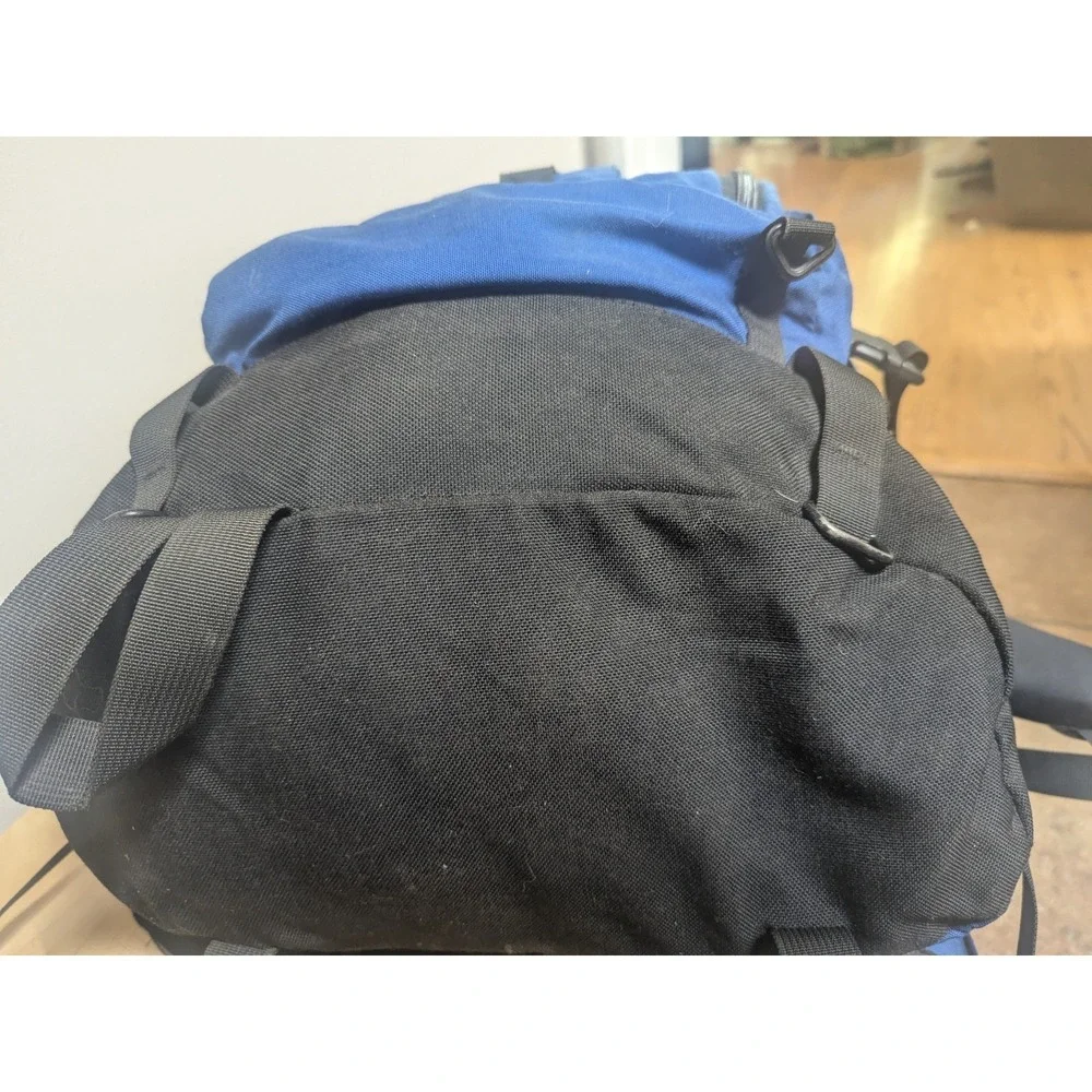 Eagle Creek Travel Backpack Blue Black Carry On Daypack Hiking‎ Waist Belt Value
